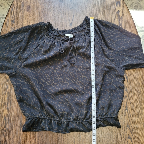 American Eagle Black Cheetah Print Sheer Long Sleeve Blouse Size Women's Small - Picture 7 of 9